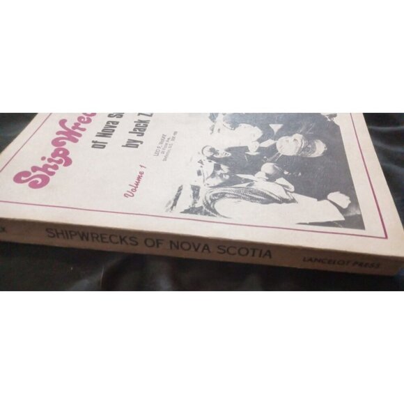 Shipwrecks of Nova Scotia by Jack Zinck – 1975 Vintage Maritime Paperback - Picture 3 of 3